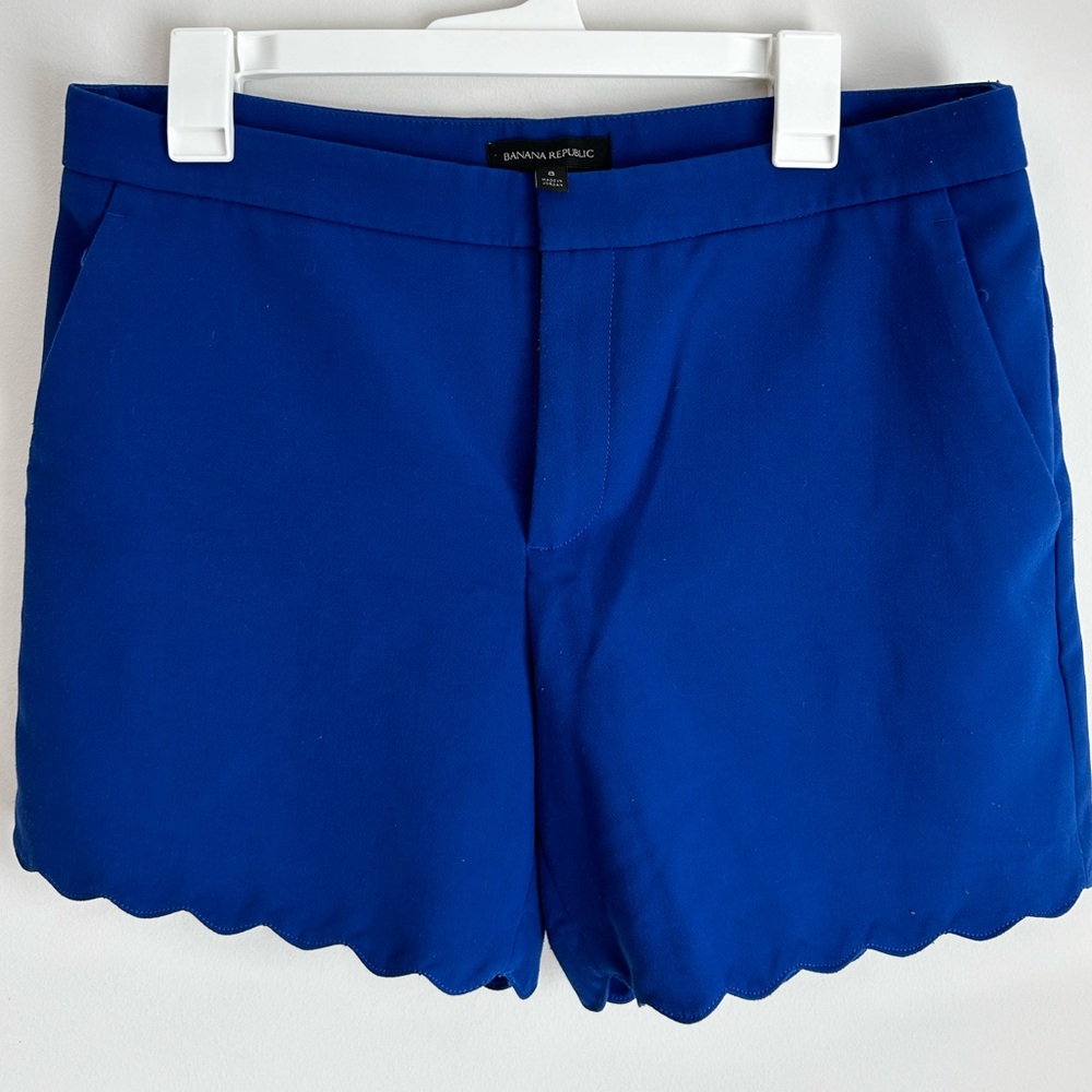 Banana Republic Women’s Blue Scalloped Shorts Size 8